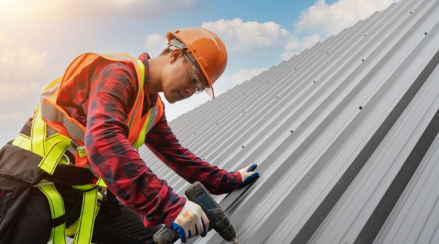 Professional Emergency Roof Repairs services in Mitchell, OR